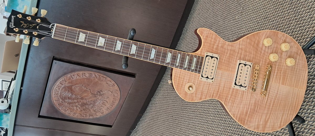 Gibson Les Paul Blonde Beauty guitar at The Roswell Silver Dollar