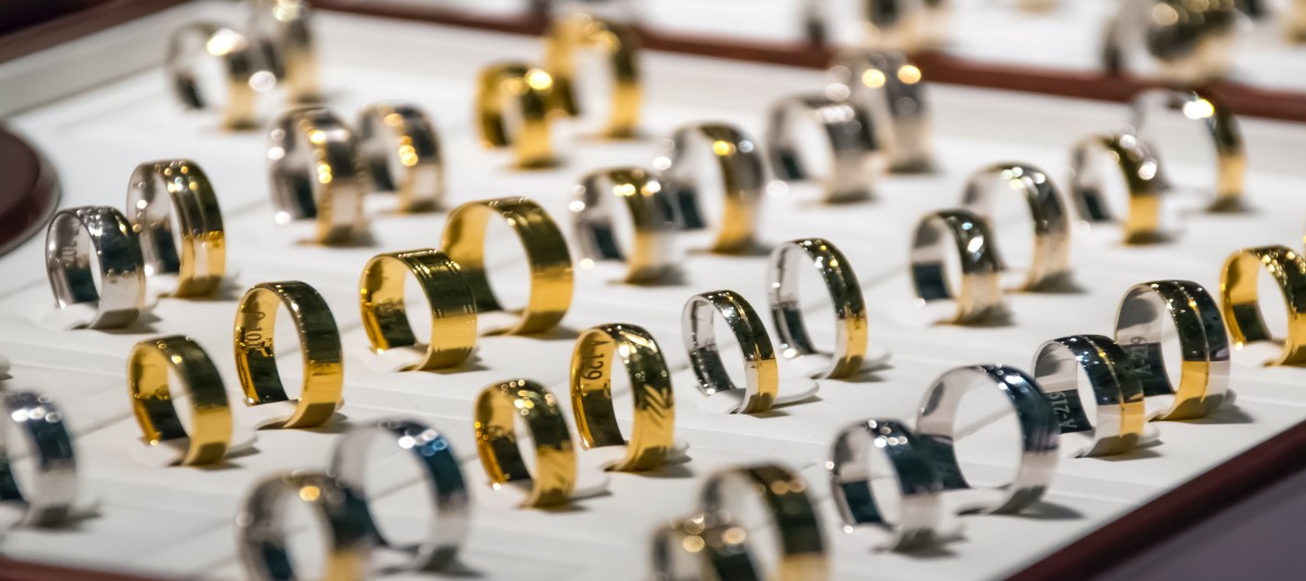 Assorted gold and gemstone rings